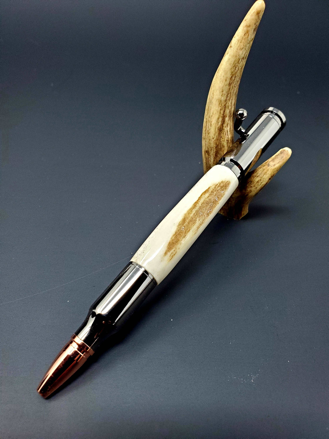 Hand-Turned Antler Bullet Pen – A Unique Blend of Elegance and Precision